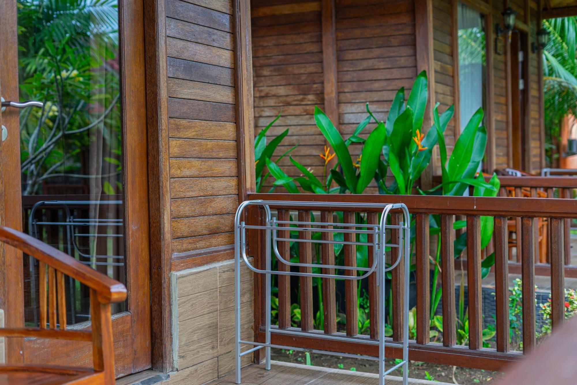 Rijet Villa Beach & Restaurant Ped Exterior photo